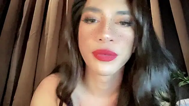 BaffledLensman Adlı Modelin Canlı XXX Sohbeti