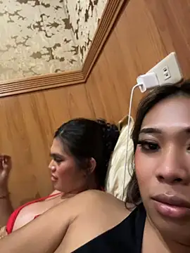 hugecock_tamira 现场XXX聊天