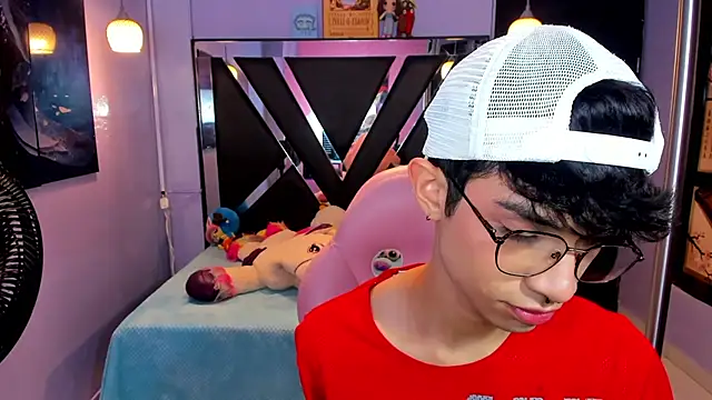 LiamHeatx's Live XXX Chat