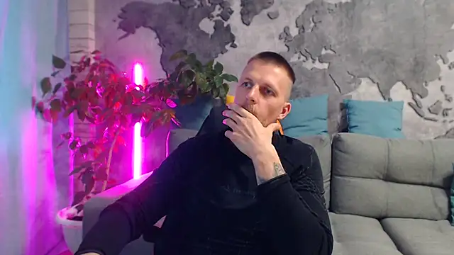 VikingChrisss' Live XXX Chat