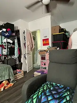 SexyNikki6969 现场XXX聊天