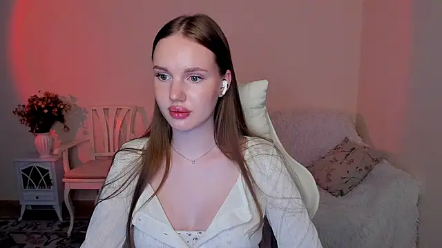MishkaMe's Live XXX Chat