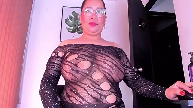 alondrabigtits' Live XXX Chat