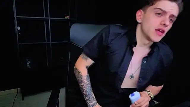 FelixStarkk – Naživo XXX chat