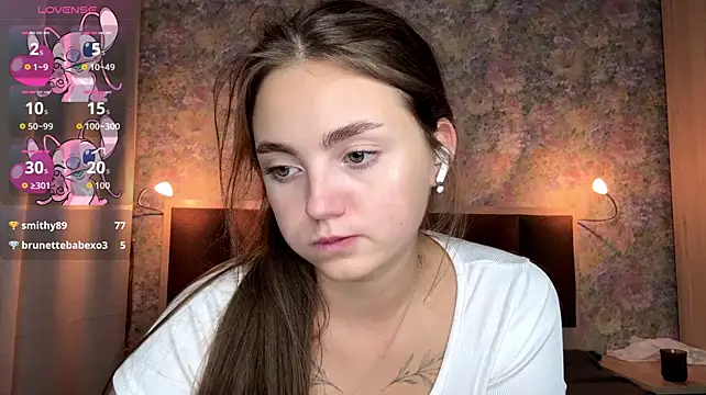 LoraDavi: онлайн-секс-чат