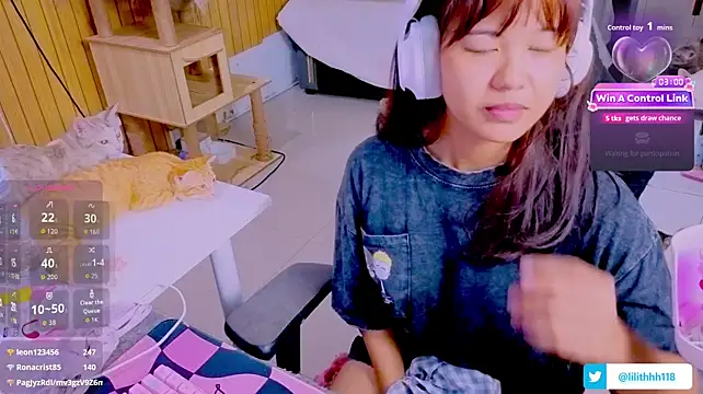 แชท XXX สดของ Kana_G