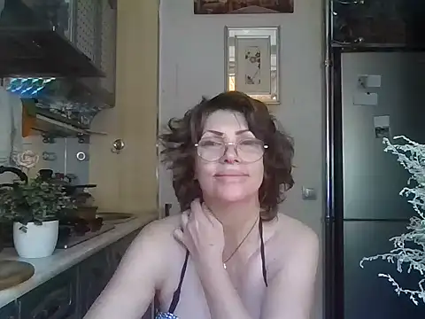 צ'אט XXX בשידור חי של Baby-Matilda
