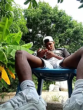 spittingpig1 Show in webcam