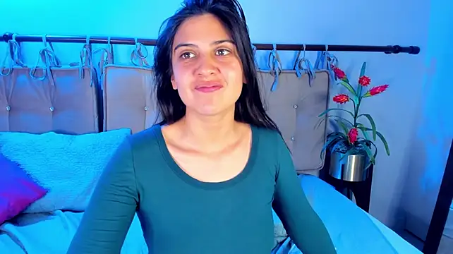 julianaaldanaa Adlı Modelin Canlı XXX Sohbeti
