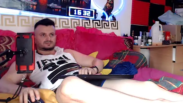 Hugec0ck007 Webcam show