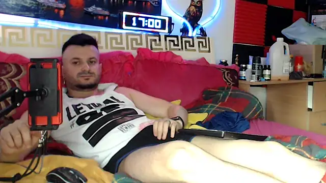 Hugec0ck007 Webcam show
