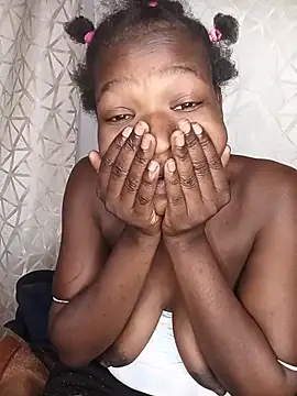 Cherryblush_2 ওয়েবক্যাম শো