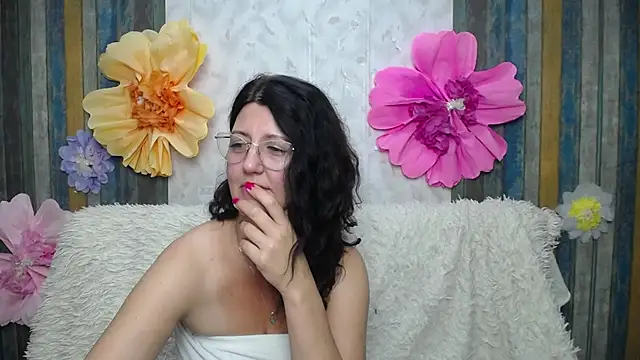 RoseHille 现场XXX聊天