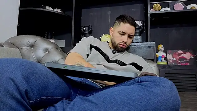 Czat XXX na żywo – matteosantos