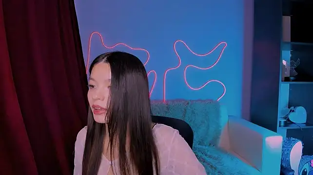 itscharlliee XXX чат на живо