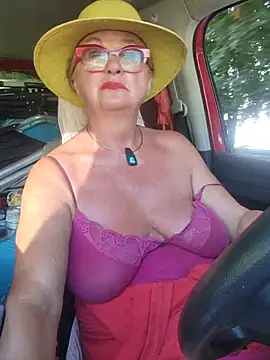 Hot-Muci Live XXX-Chat
