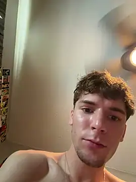 Bradgetshard2 élő XXX-chatje