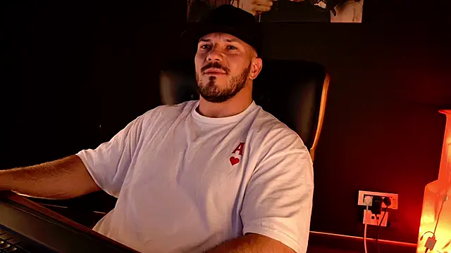 AngeloEric – Naživo XXX chat