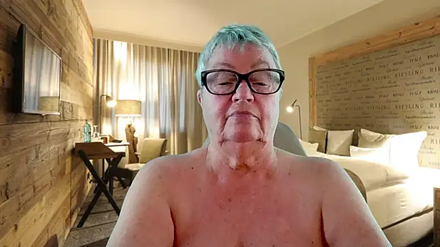 Show Webcam de Mystery-Grandmother
