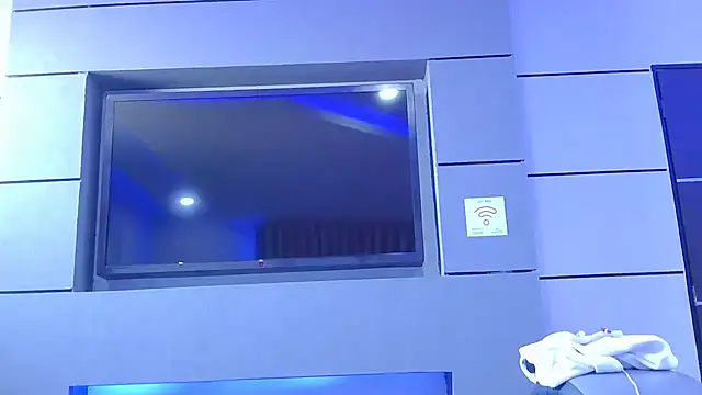 Latinopervs লাইভ XXX চ্যাট