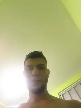 Show modela Willy110296 na web-kameri