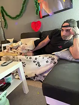 Mohdollmen Live XXX-Chat