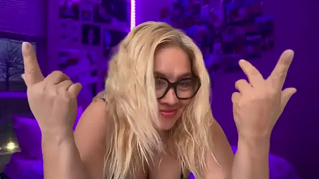 LexiFoxe Live XXX Chat