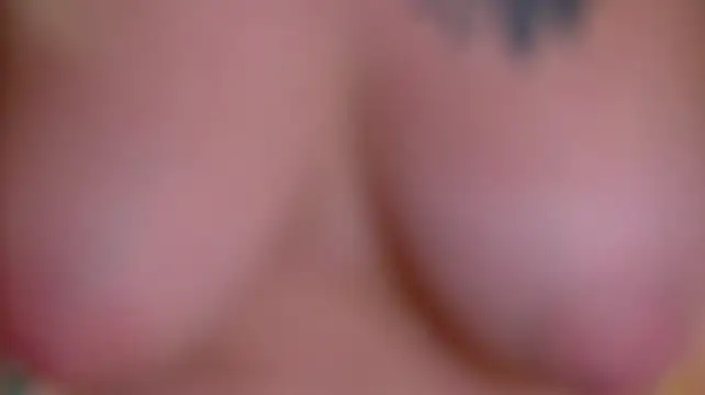 Chatroom XXX en direct de EllaAzianaa