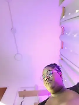 Ayanaa_Ebony_ 现场XXX聊天