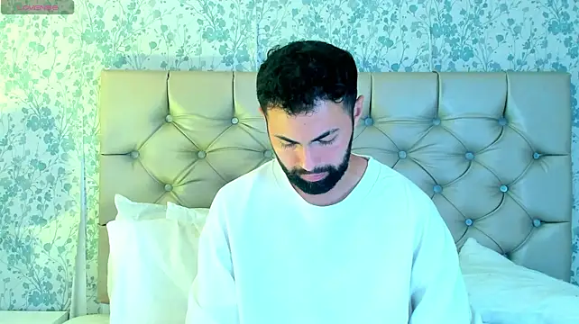 AndrewCrooss Live XXX-Chat