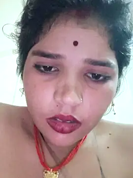 Mahek_-Love143 Chat XXX in diretta
