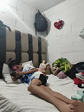 Chat XXX en directo de Zeyllyjhonson