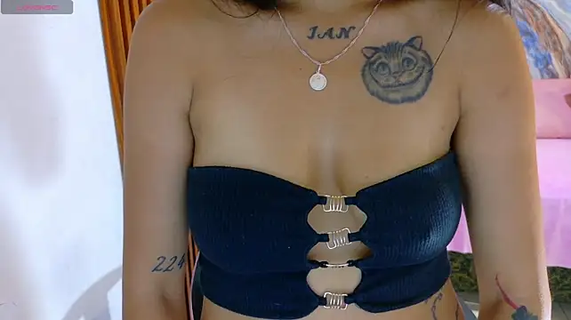 Živý XXX chat Corall_tay1