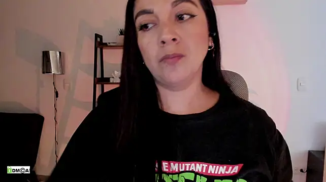 urcute_kitten's Live XXX Chat