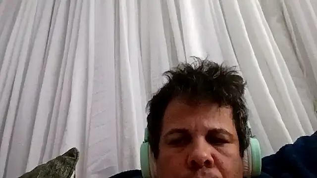 הופעת וובקאם של Electriboy90