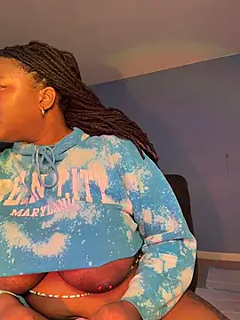 GirthGoddessCoco's Webcam Show