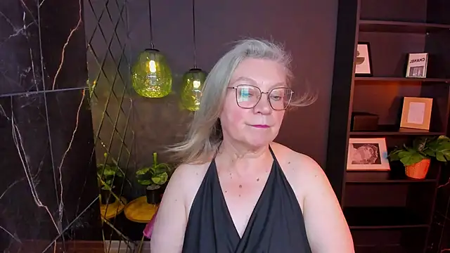 NataliMellow's Live XXX Chat