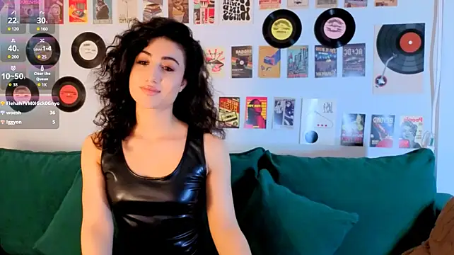 צ'אט XXX בשידור חי של Maya_Rogerss