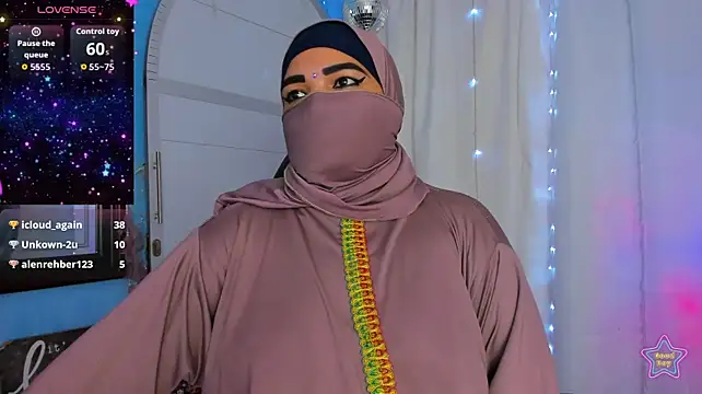 Falak-Yasin 라이브 XXX 채팅