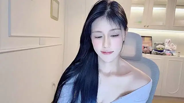 xxxlovexiner 网络视讯表演