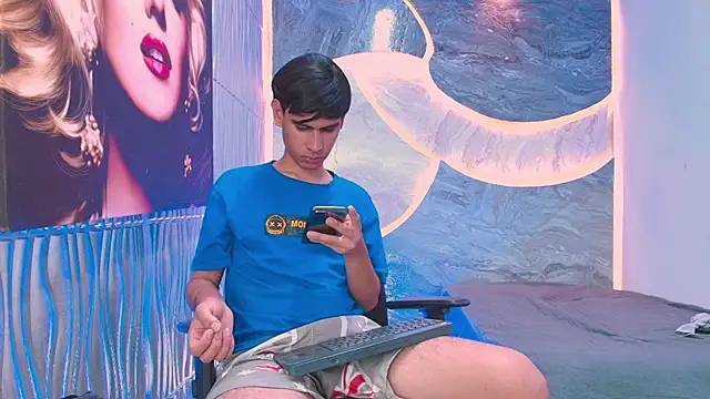 Chatroom XXX en direct de Tyler_schoby