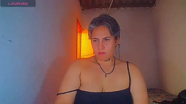 צ'אט XXX בשידור חי של Yessi_rousse