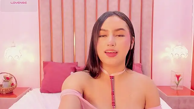 Zoe_Monrow's Live XXX Chat