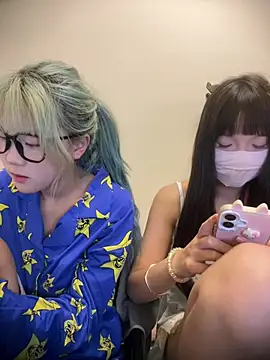 Rocket-Girl Show in webcam