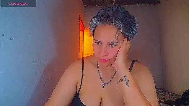 Yessi_rousse Live XXX-chat
