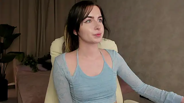 Coldbby Adlı Modelin Canlı XXX Sohbeti