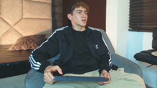 Tyler_Mcrey Webcam Show
