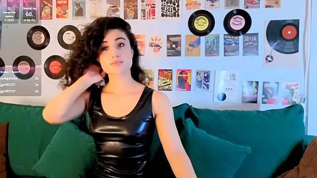 Maya_Rogerss' Live XXX Chat