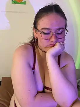 Chat XXX ao vivo de AliaMiller_