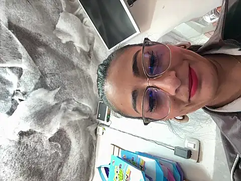 IsabellaMariet's Live XXX Chat